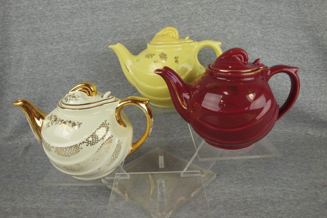 Hall china lot of 3 "Parade" teapots, nick to yellow: Hall china lot of 3 "Parade" teapots, nick to yellow lid