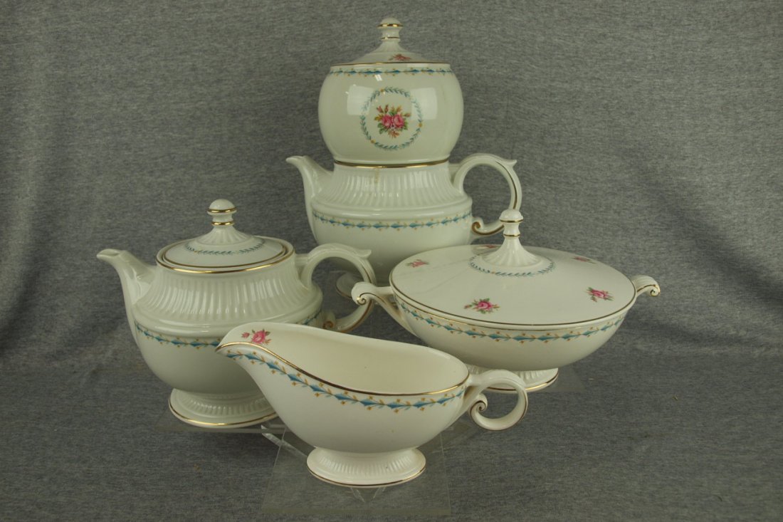 Hall china Mount Vernon set of dinnerware, lot of 41: Hall china Mount Vernon set of dinnerware, lot of 41 pcs, some wear