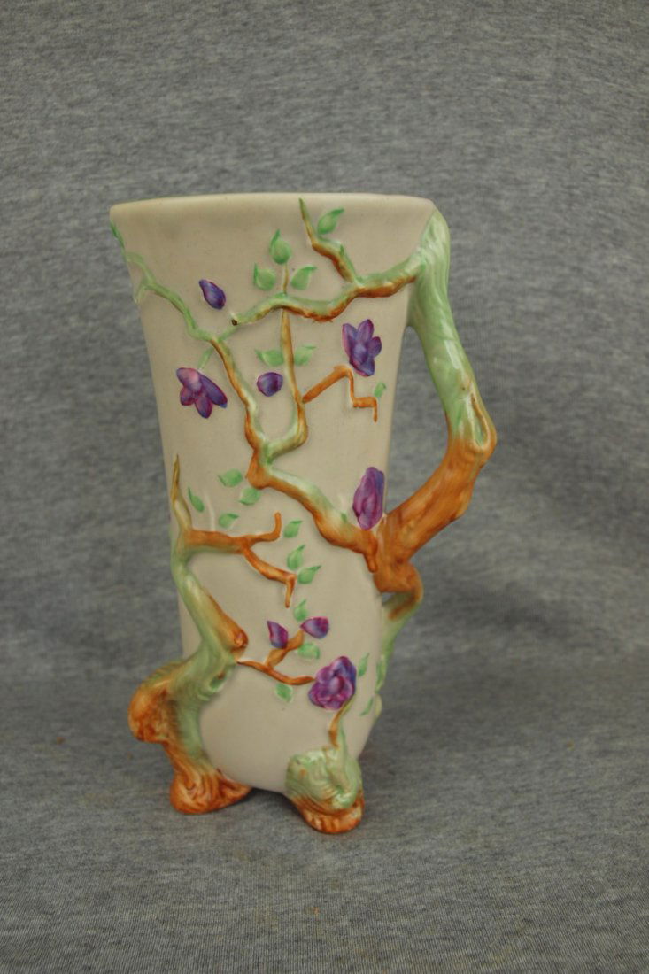 Clarice Cliff art pottery vase 8": Clarice Cliff art pottery vase 8"