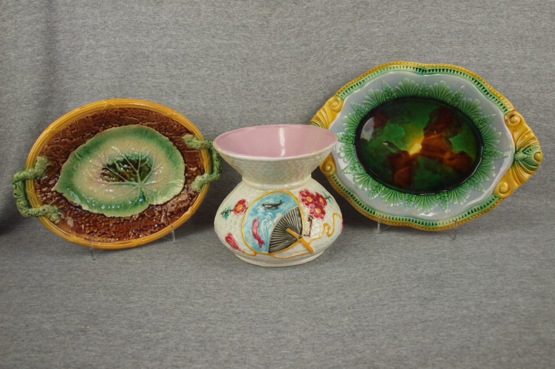 Majolica lot of 2 platters and spittoon, various: Majolica lot of 2 platters and spittoon, various condition