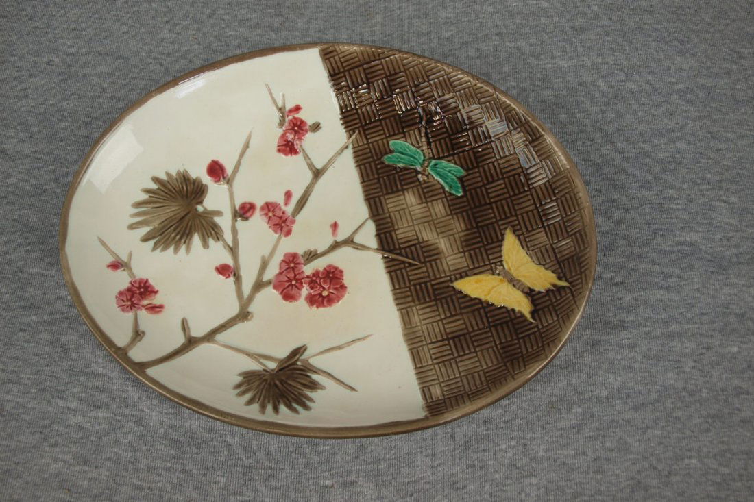 Majolica Wedgwood Argenta butterfly & prunus platter: Majolica Wedgwood Argenta butterfly & prunus platter 12"