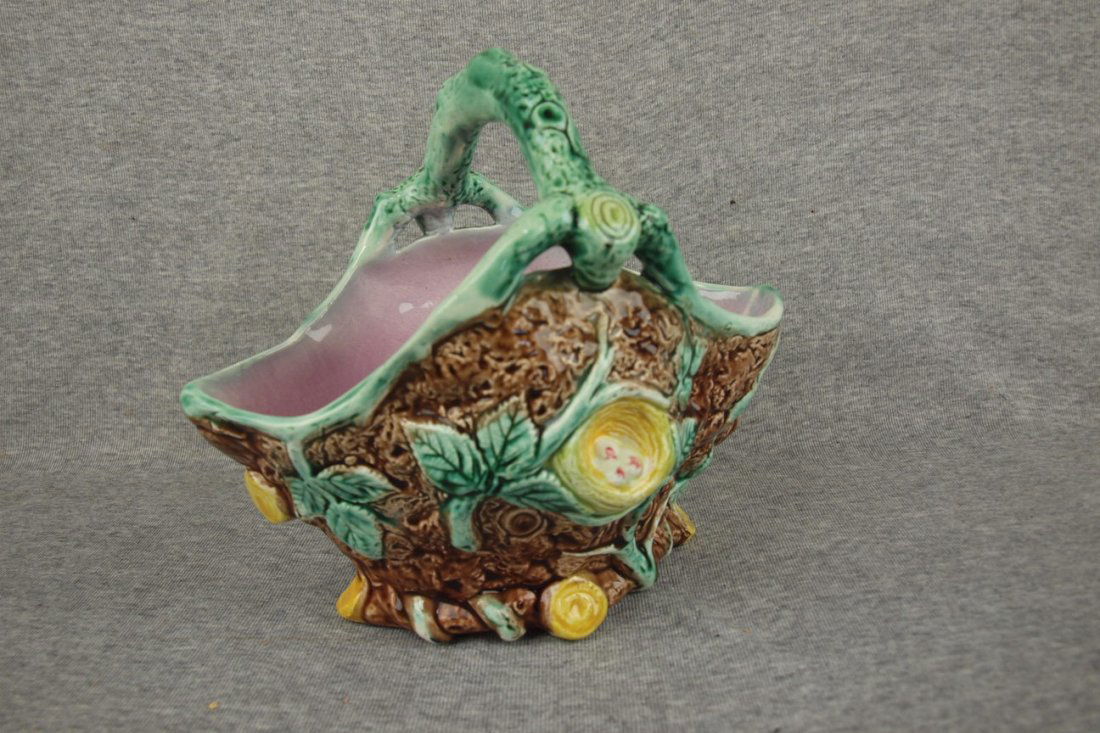 Majolica birds nest basket, 9"w: Majolica birds nest basket, 9"w