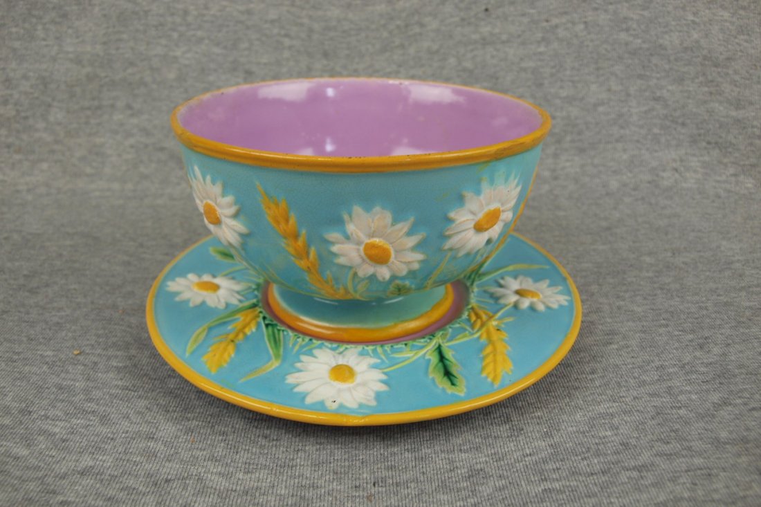 Majolica George Jones wheat & daisy bowl and under: Majolica George Jones wheat & daisy bowl and under plate, repairs to rim
