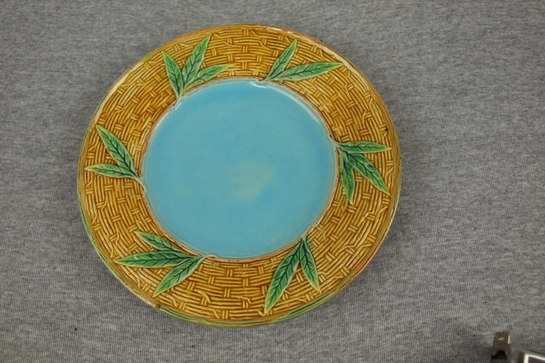 Majolica George Jones wicker plate, 9", hairline: Majolica George Jones wicker plate, 9", hairline