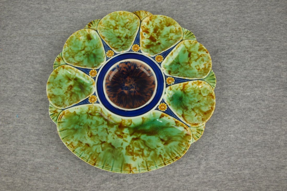 Majolica Minton 6 well oyster plate with cracker well,: Majolica Minton 6 well oyster plate with cracker well, 10", ref: Karsnitz p 56, Evelyn Jones Collection