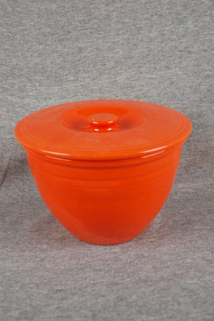 Fiesta #3 mixing bowl lid, red, minor wear, (lid only): Fiesta #3 mixing bowl lid, red, minor wear, (lid only)