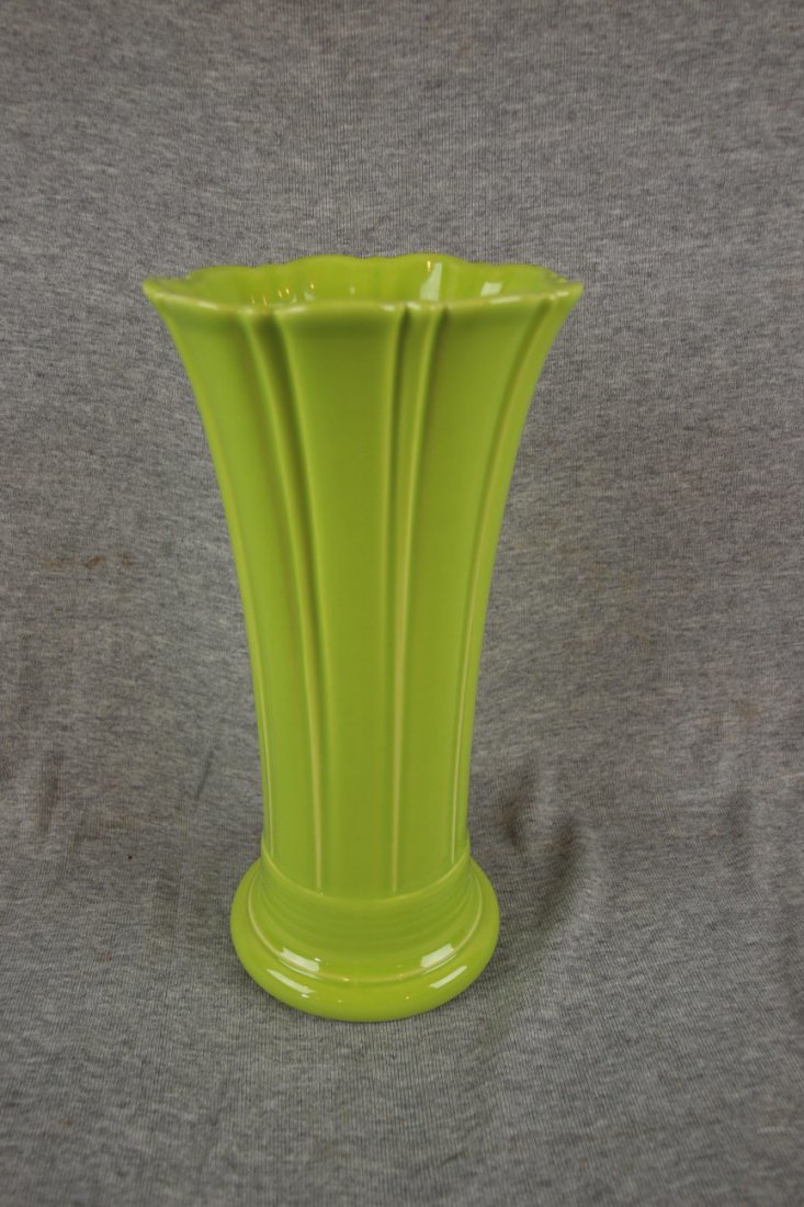Fiesta Post 86 chartreuse medium vase: Fiesta Post 86 chartreuse medium vase