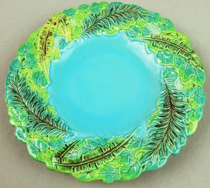 A rare George Jones Four Continents dessert plate: A rare George Jones Four Continents dessert plate c.1875, designed as an overlapping large green border with a turquoise centre. This design of dessert plate was produced to be used with the Four Cont