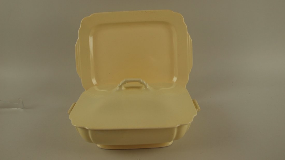 Riviera ivory casserole & 11 1/2" platter: Riviera ivory casserole & 11 1/2" platter