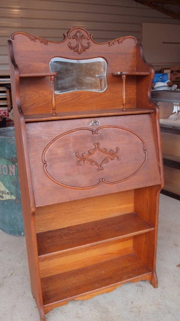 Oak ladies drop front Larkin desk with mirror