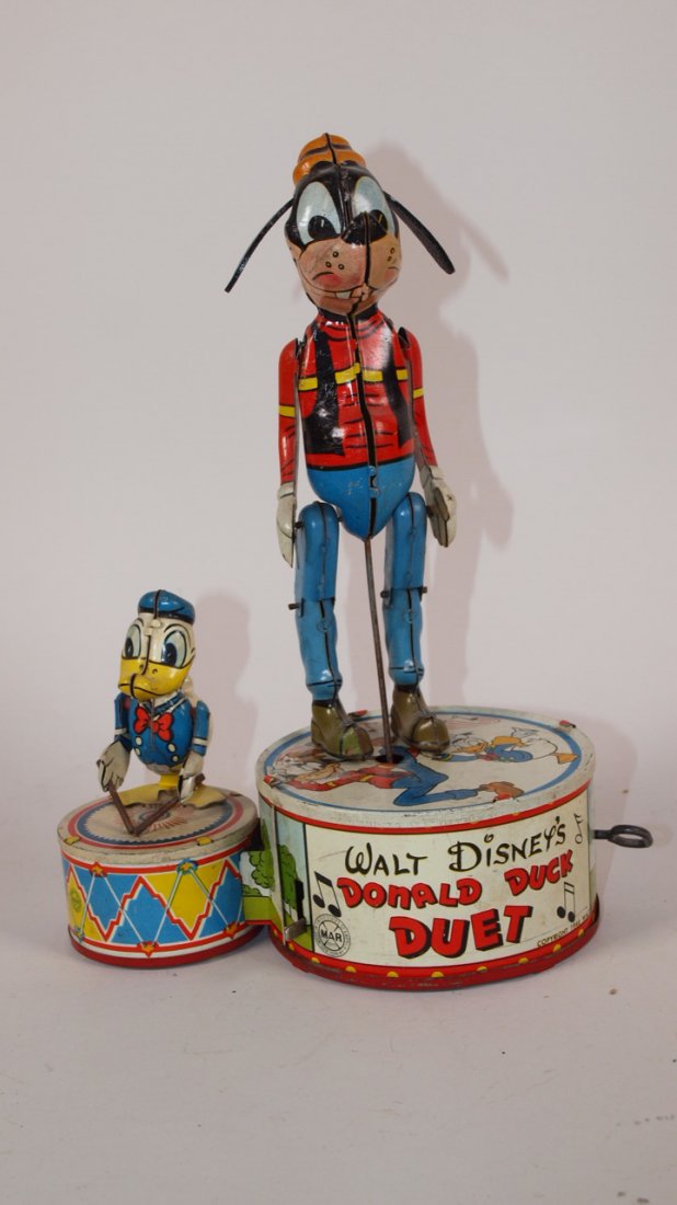 Marx Donald Duck Duet with Goofy tin litho wind up toy: Marx Donald Duck Duet with Goofy tin litho wind up toy