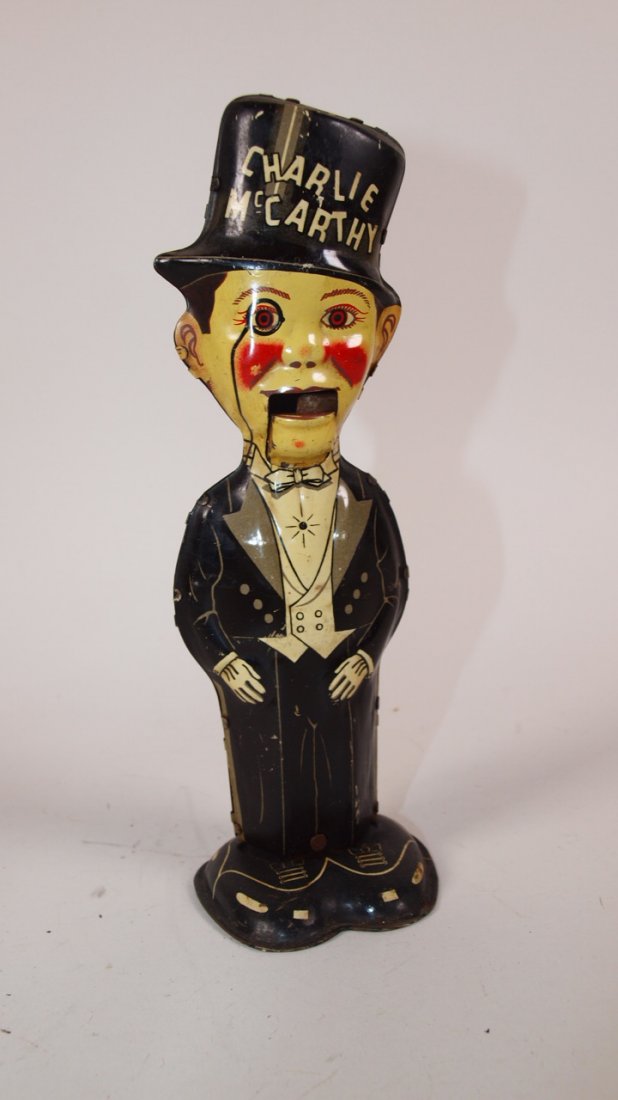 Marx Charlie McCarthy tin litho wind up toy: Marx Charlie McCarthy tin litho wind up toy