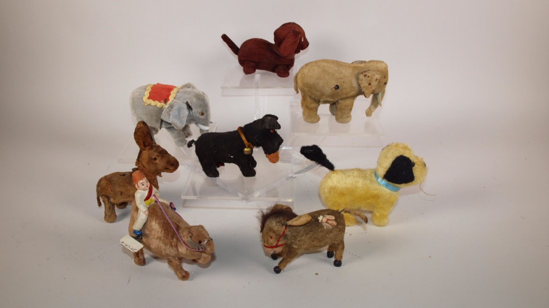 Lot of 8 fur covered wind up animal toys,some wear 60: Lot of 8 fur covered wind up animal toys,some wear 60