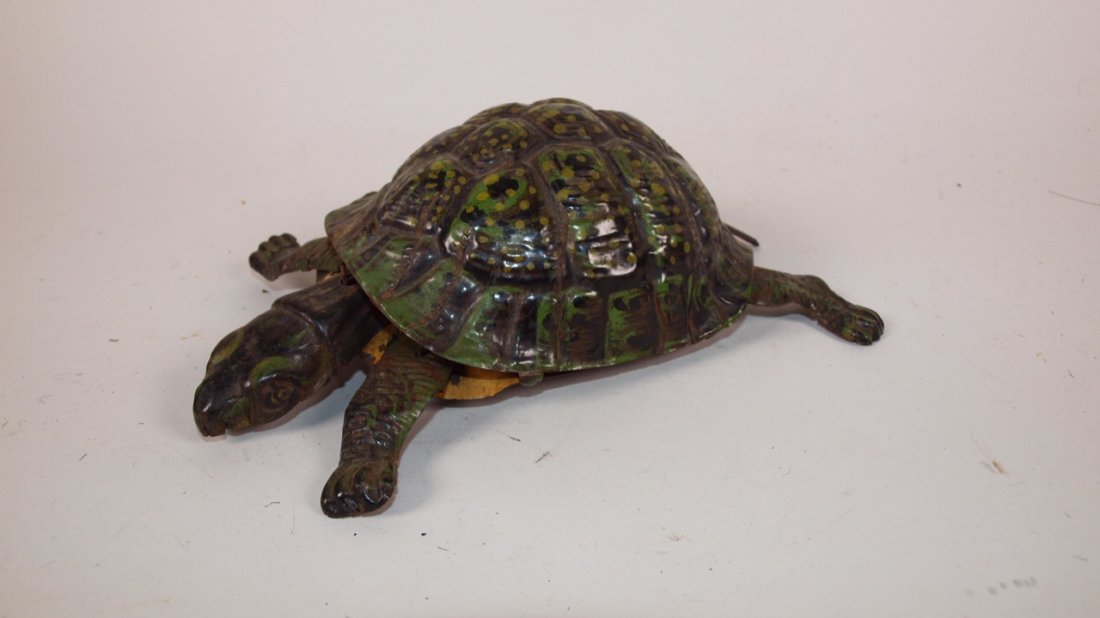 Early tin litho turtle wind up toy, 8": Early tin litho turtle wind up toy, 8"