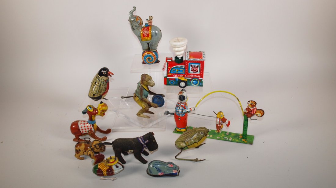 Japan lot f 11 tin litho wind up toys: Japan lot f 11 tin litho wind up toys