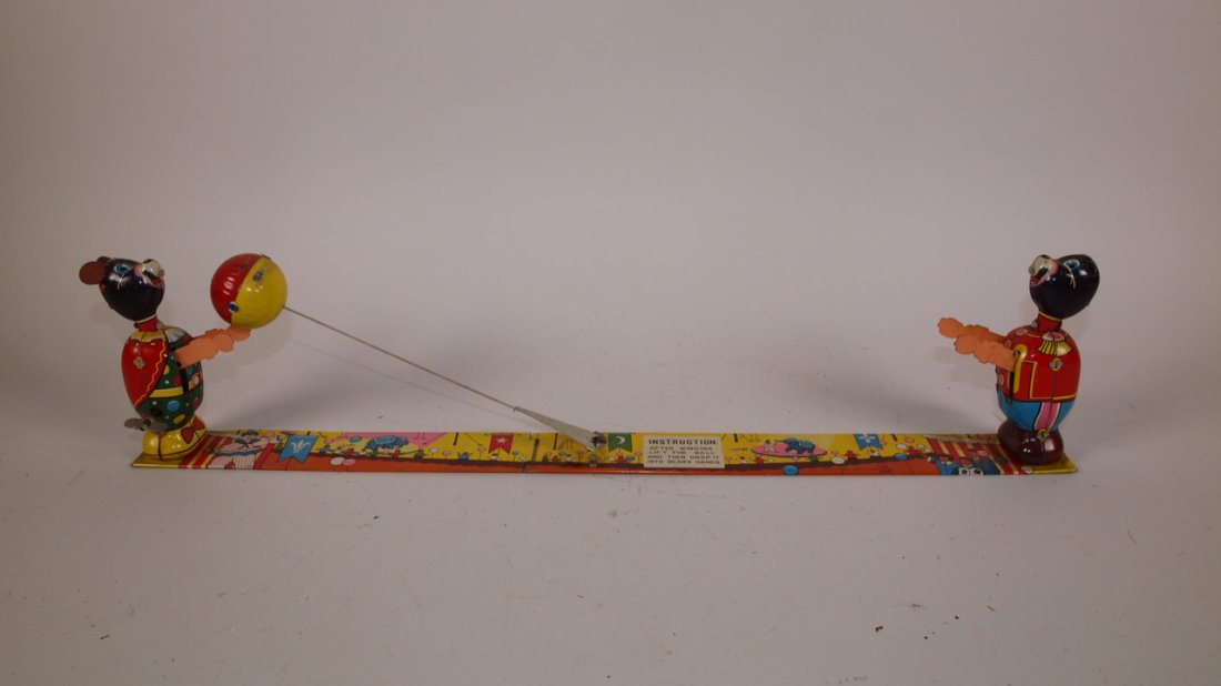 Japan tin litho bears with ball wind up toy: Japan tin litho bears with ball wind up toy