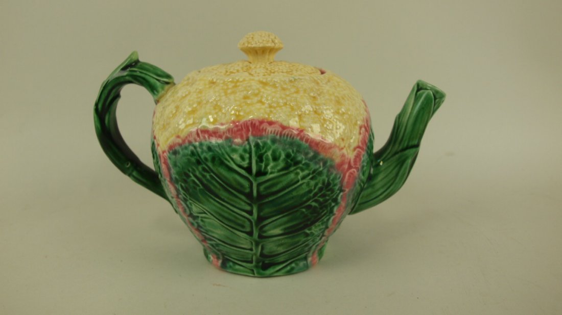 Majolica Etruscan cauliflower teapot, nice color: Majolica Etruscan cauliflower teapot, nice color