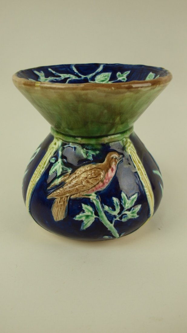 Majolica cobalt bird on branch spittoon cuspidor, 8": Majolica cobalt bird on branch spittoon cuspidor, 8"
