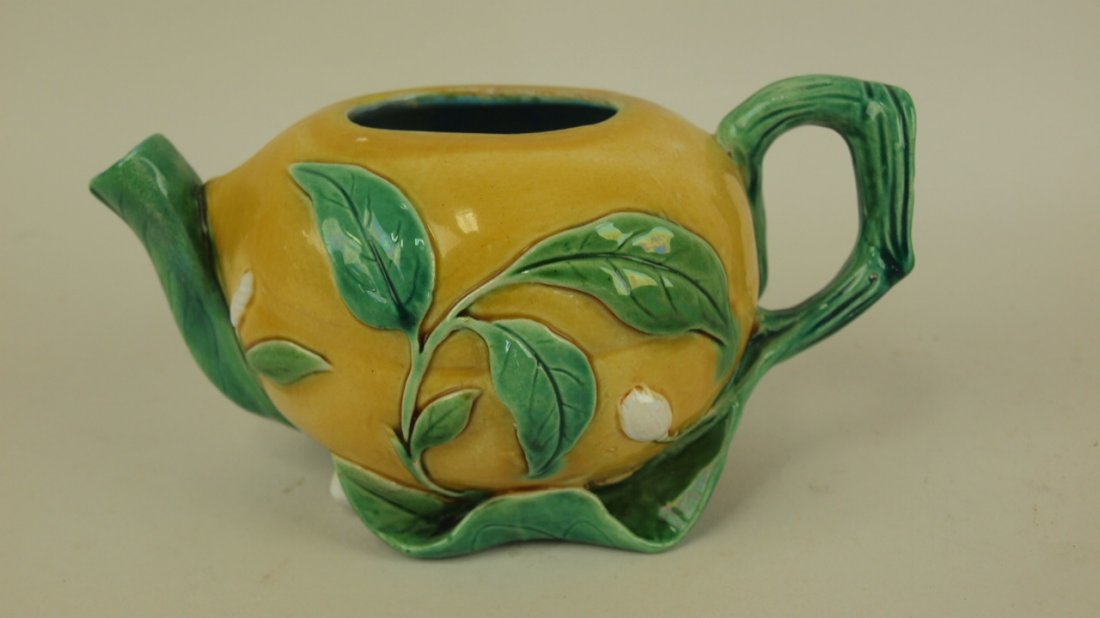 Majolica Minton lemon teapot base, spout repair: Majolica Minton lemon teapot base, spout repair