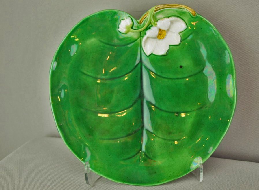 Majolica George Jones pond lily leaf and floral plate: Majolica George Jones pond lily leaf and floral plate, 8 1/4"