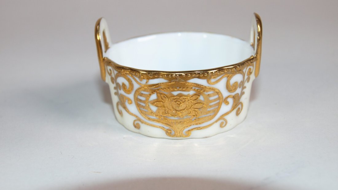 Noritake set of 9 gold enamel salt cellars: Noritake set of 9 gold enamel salt cellars
