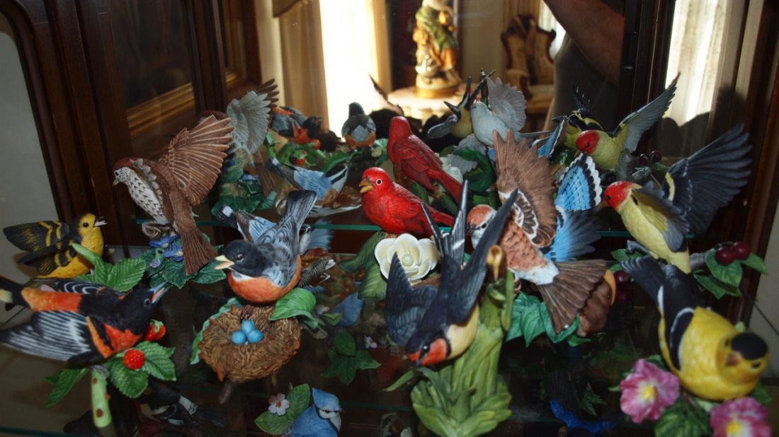 Lenox china lot of 11 bird figures: Lenox china lot of 11 bird figures