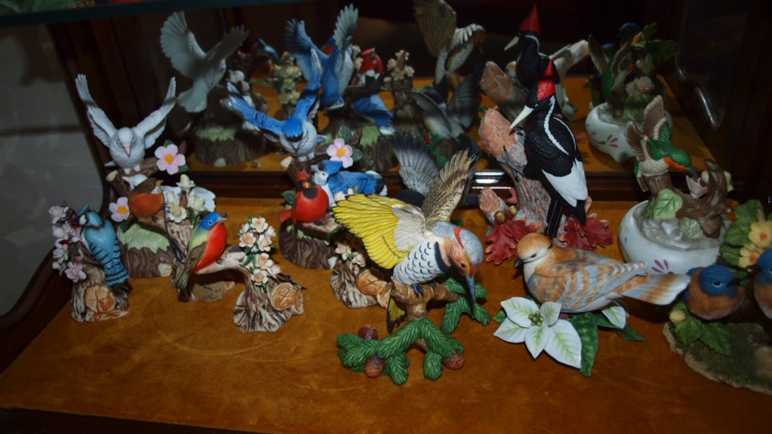 Lenox & capodimonte lot of 12 bird figures: Lenox & capodimonte lot of 12 bird figures