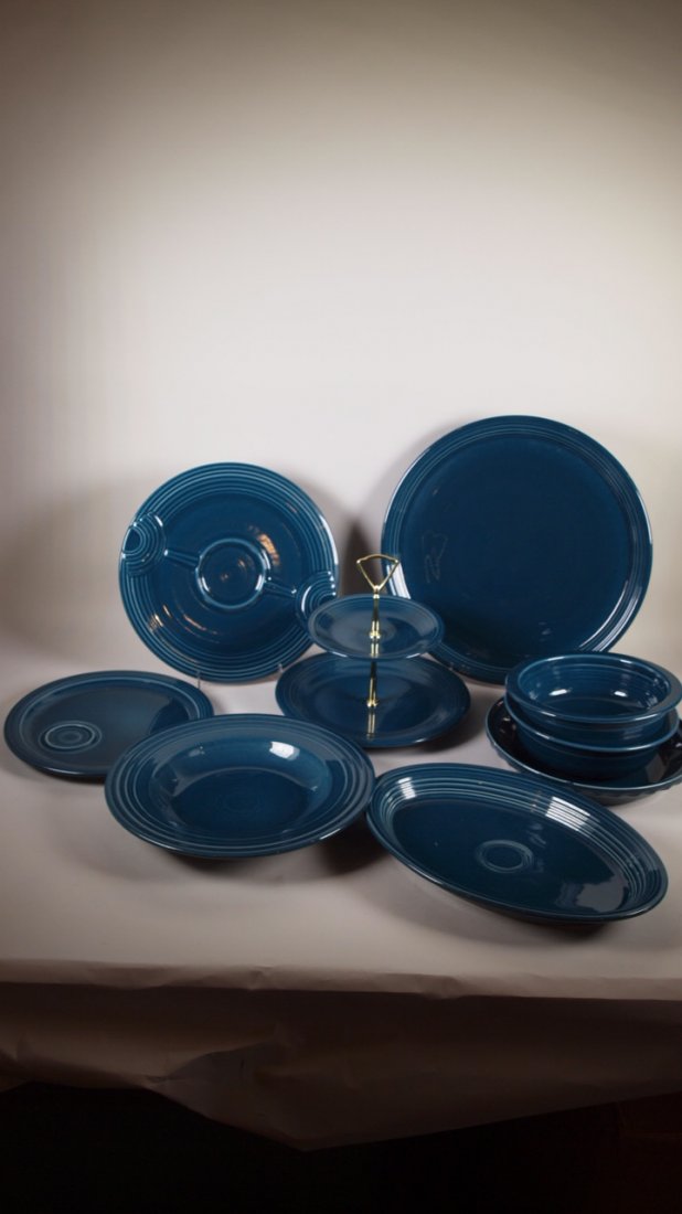 Fiesta Post 86 juniper lot of 9 serving trays & plates (1 of 1)