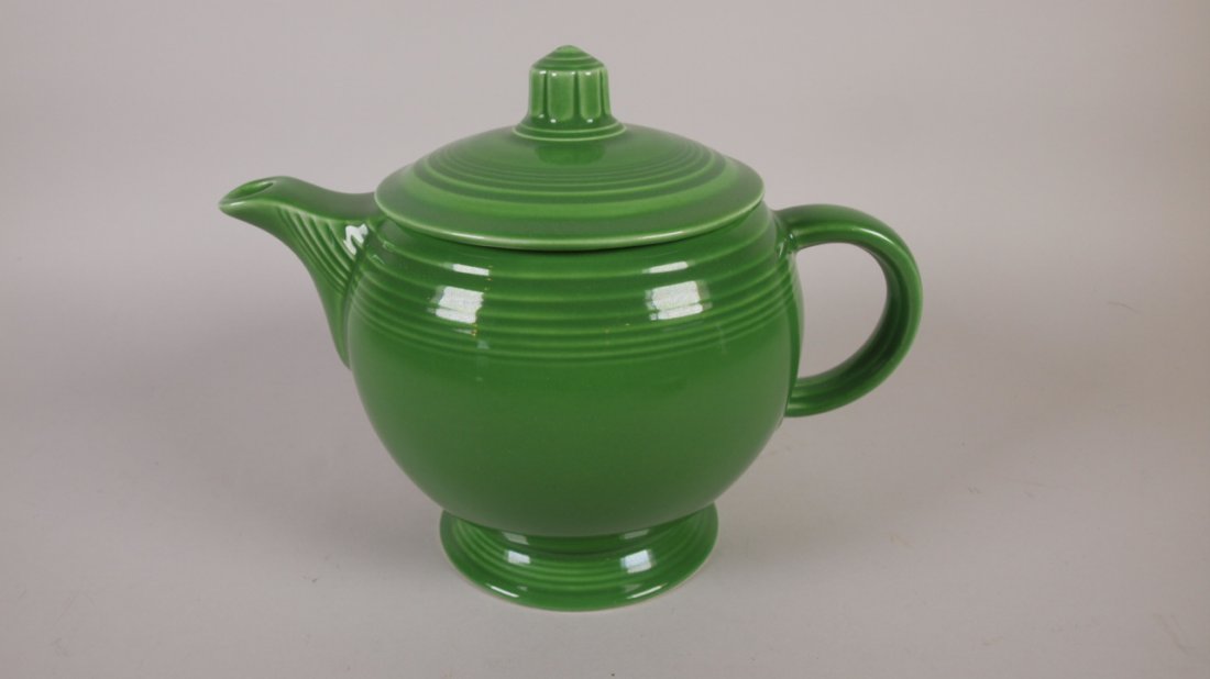 Fiesta medium teapot, medium green (1 of 1)