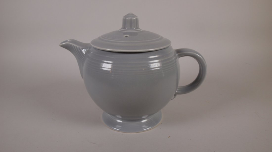 Fiesta medium teapot, gray (1 of 1)