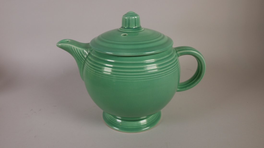 Fiesta medium teapot, green (1 of 1)