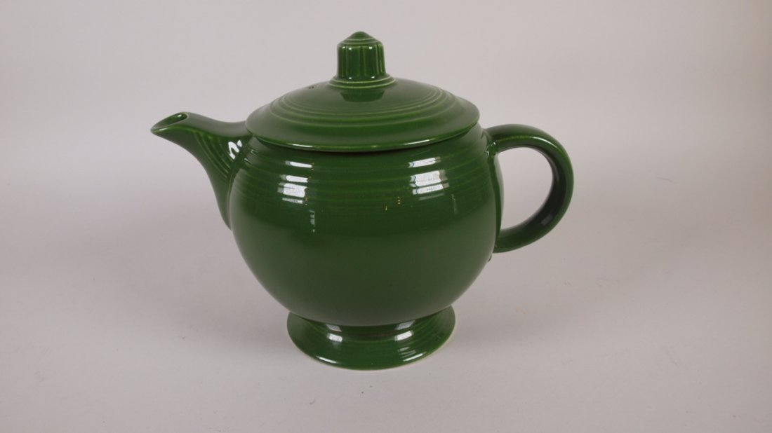 Fiesta medium teapot, dark green (1 of 1)