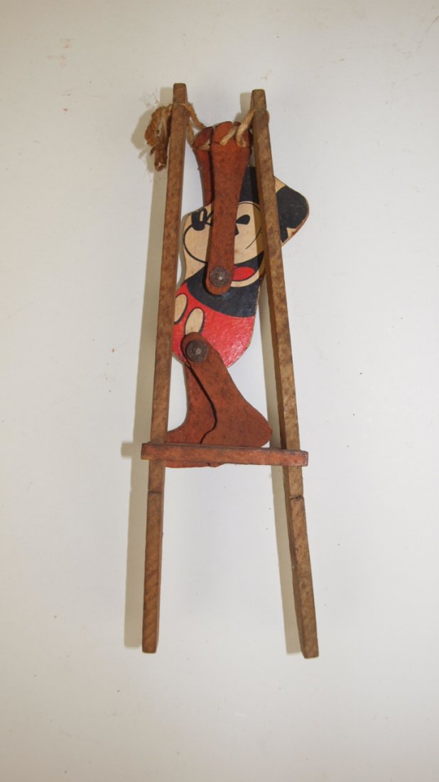 Walt Disney Mickey Mouse wooden hand squeeze toy, 8: Walt Disney Mickey Mouse wooden hand squeeze toy, 8 1/2"