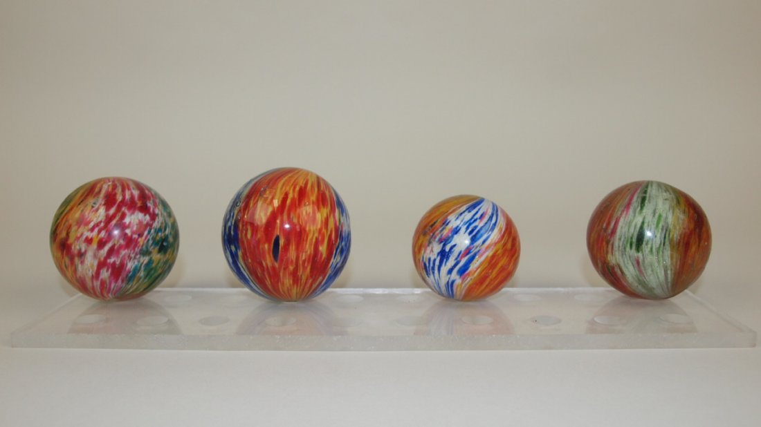 Lot of 4 end of day onion skin marbles: 1.8", 2",: Lot of 4 end of day onion skin marbles: 1.8", 2", 2.15", 2.28", nicks and wear