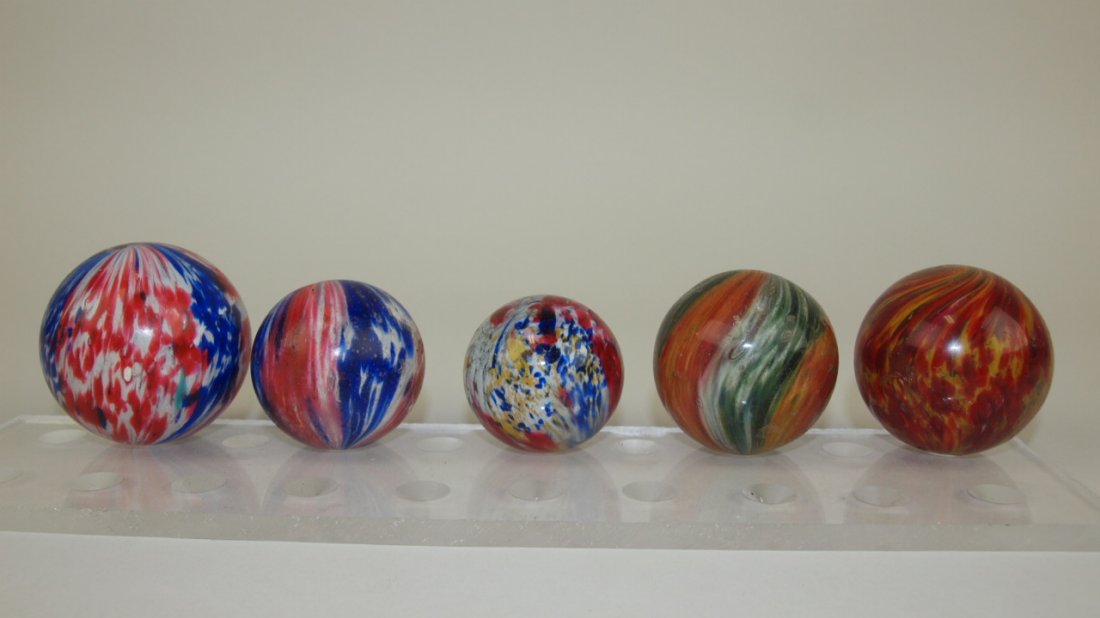 Lot of 5 end of day onion skin marbles: 1.55", 1.7",: Lot of 5 end of day onion skin marbles: 1.55", 1.7", 1.8", 1.88", & 2.05"