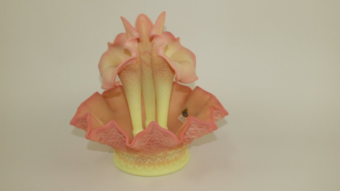 Fenton burmese 4 pc epergne (1 of 1)