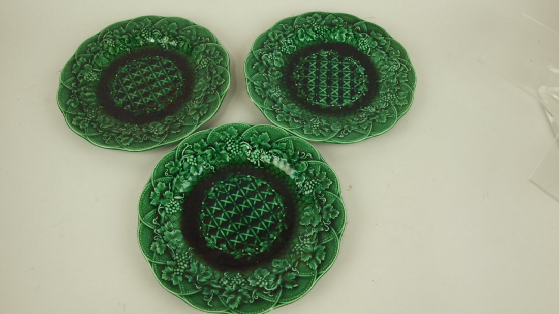 Wedgewood dark green lot of 3: 9" dark green majolica (1 of 1)