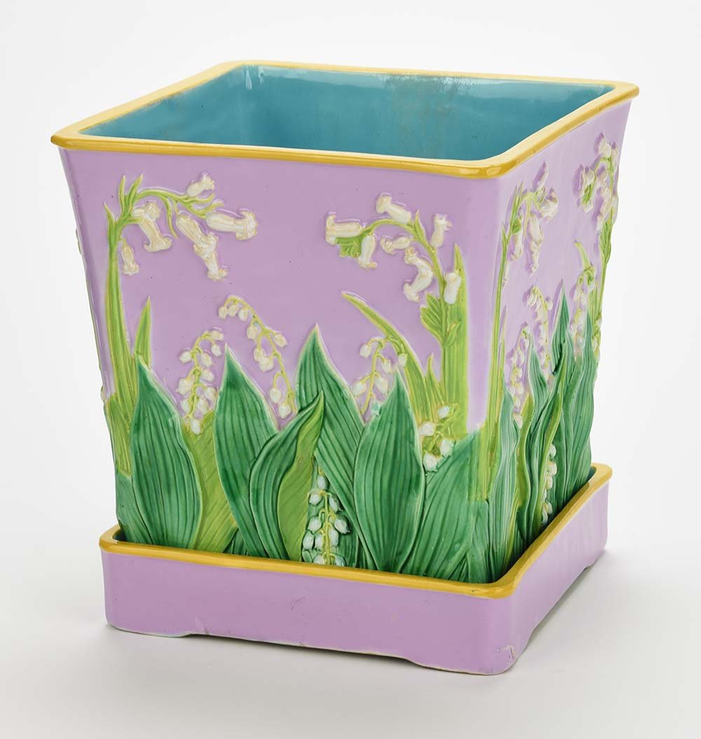 A Very Pretty George Jones Majolica Cachepot On Stand (1 of 1)