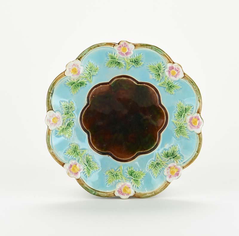 A George Jones Majolica 'Strawberry Blossom' Plate (1 of 1)