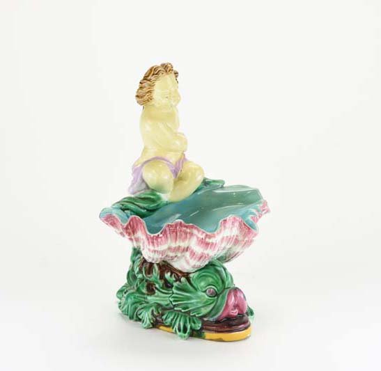 A George Jones Majolica ‘Cherub and Shell’ Serving bowl (1 of 2)