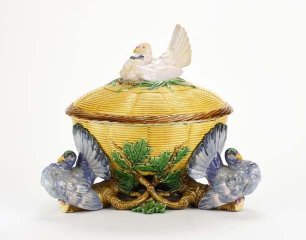 An Excellent Quality Minton Majolica ‘Pigeon’ Tureen (1 of 6)