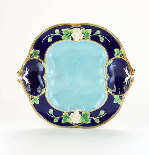 A George Jones Majolica Strawberry Dish c.1875 The (1 of 2)