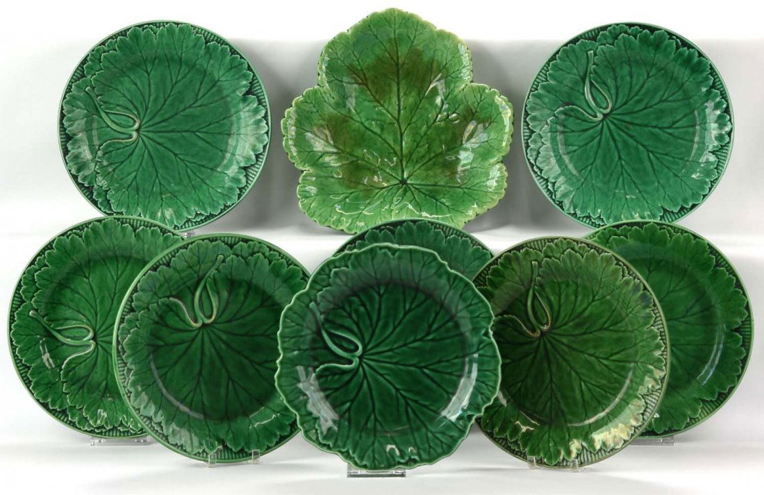 Majolica lot of 3 dark green plates, 8": Majolica lot of 3 dark green plates, 8"