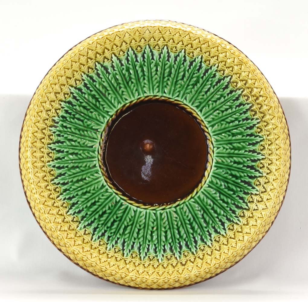 Majolica pineapple bread plate, 10 1/2" (1 of 1)