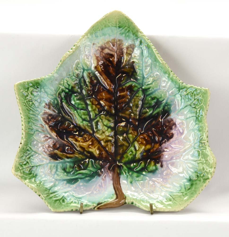 Majolica leaf shape tray, 9 1/2" (1 of 1)