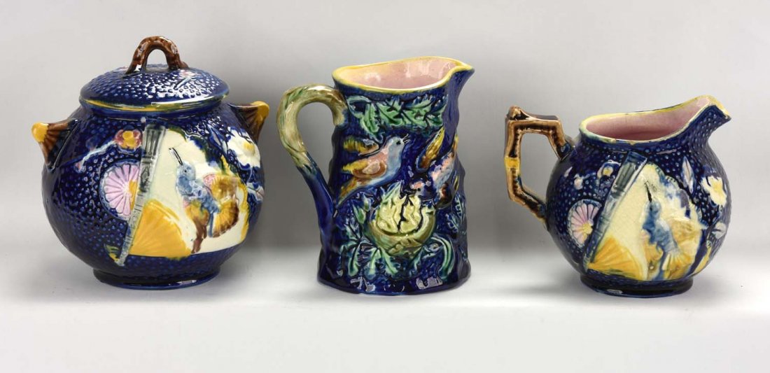 Majolica cobalt lot of 3 items - bird's feeding young (1 of 1)