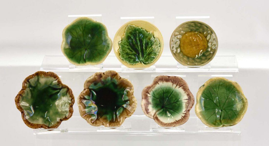 Etruscan lot of 7 majolica butter pats - Smilax, 2 (1 of 1)