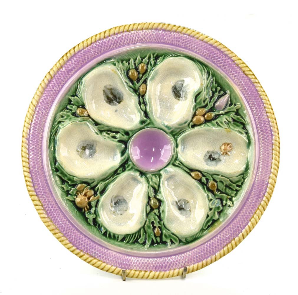 Rare Etruscan oyster plate with pink border, 10" (1 of 1)