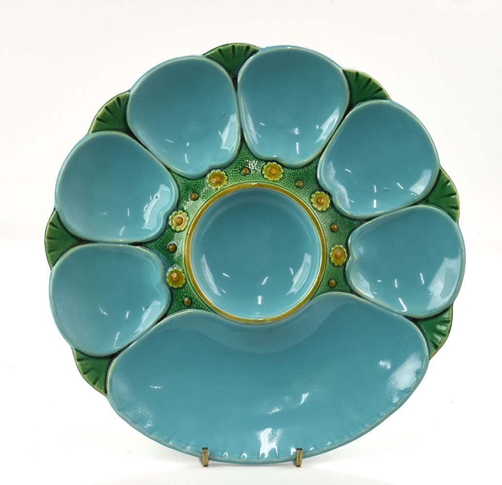 Minton majolica 6 well oyster plate with cracker well, (1 of 1)