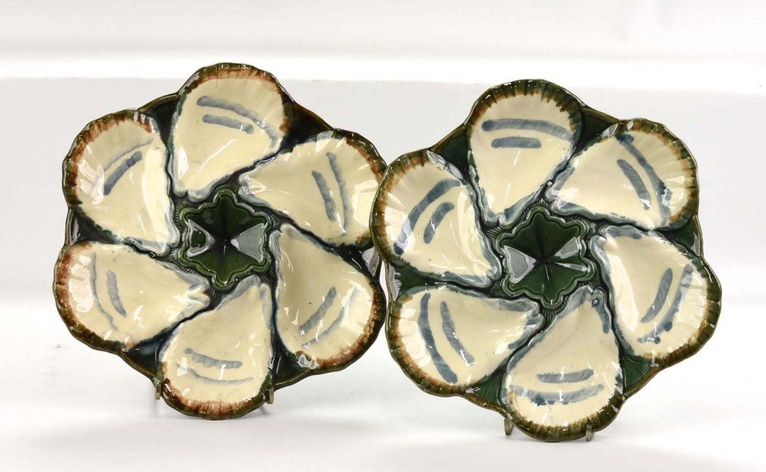 Longchamp majolica pair of oyster plates, 10": Longchamp majolica pair of oyster plates, 10"